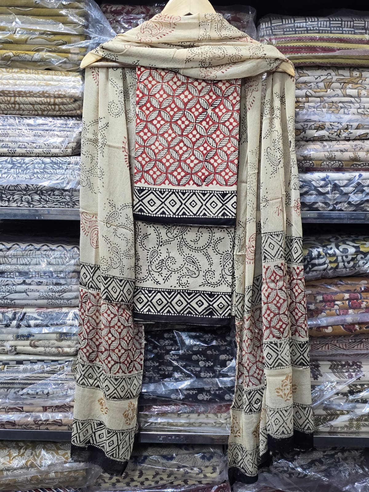 elegant cotton suit with chiffon dupatta
