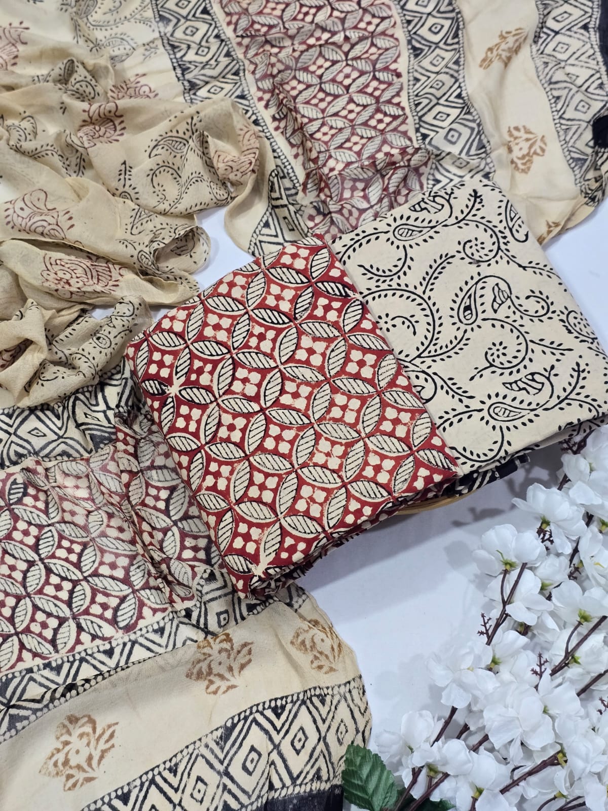 Contemporary Green Cotton Suit Set with Chiffon Dupatta - Block Print Style