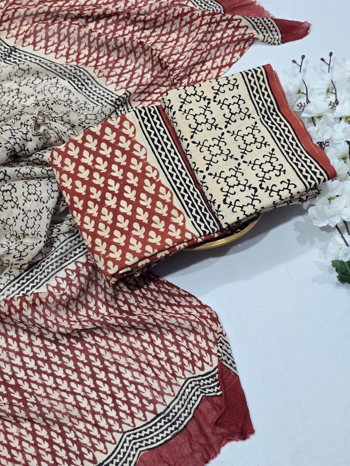 Everyday Wine Cotton Suit Set with Chiffon Dupatta - Leaf Print