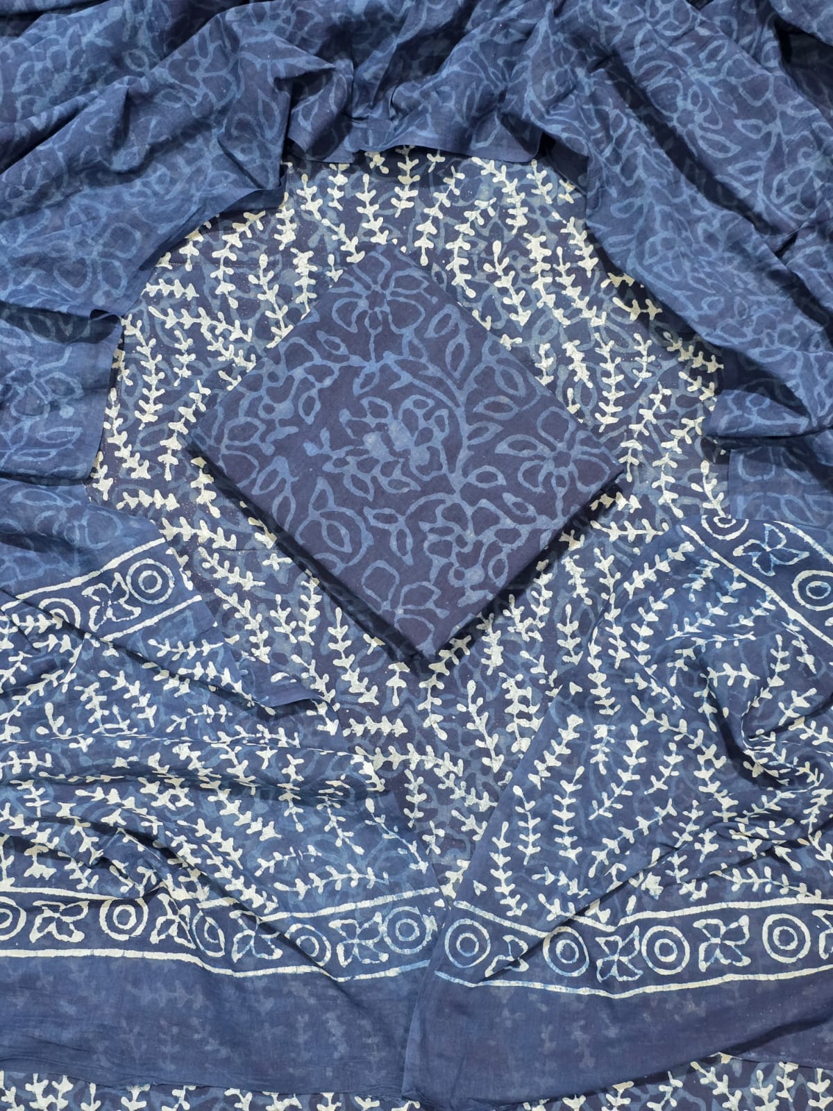 premium quality cotton suit with mulmul dupatta