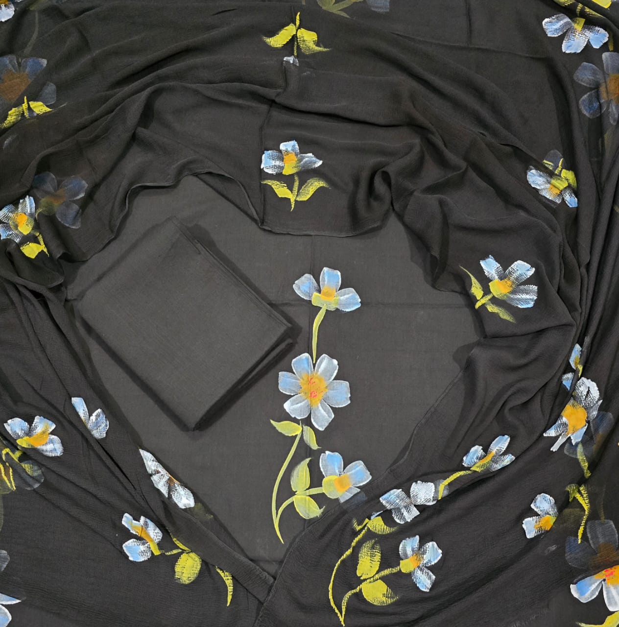 simple & stylish cotton suit with chiffon dupatta